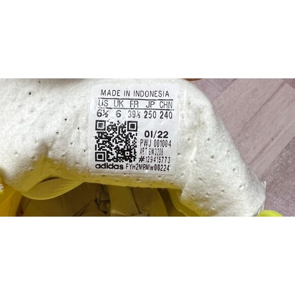 Adidas Retropy Yellow Suede Sneakers Size 6 1/2 Boost Sole Mens Athletic Shoes - Picture 8 of 8